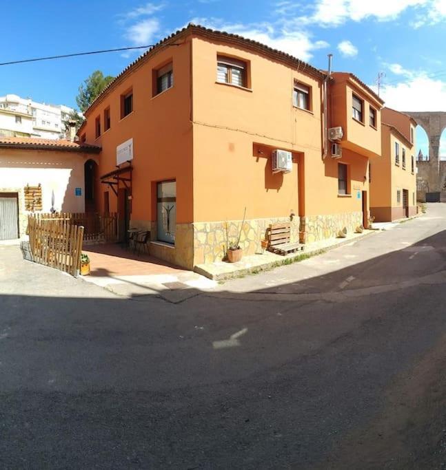 Apartamento El Vinilo. Aparcamiento exterior gratuito Teruel Exterior foto
