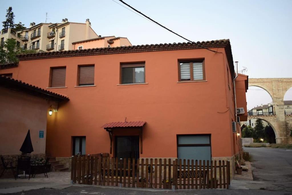 Apartamento El Vinilo. Aparcamiento exterior gratuito Teruel Exterior foto