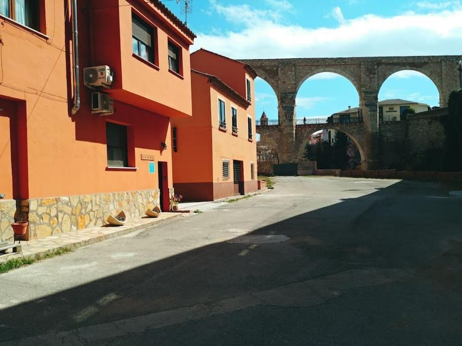 Apartamento El Vinilo. Aparcamiento exterior gratuito Teruel Exterior foto