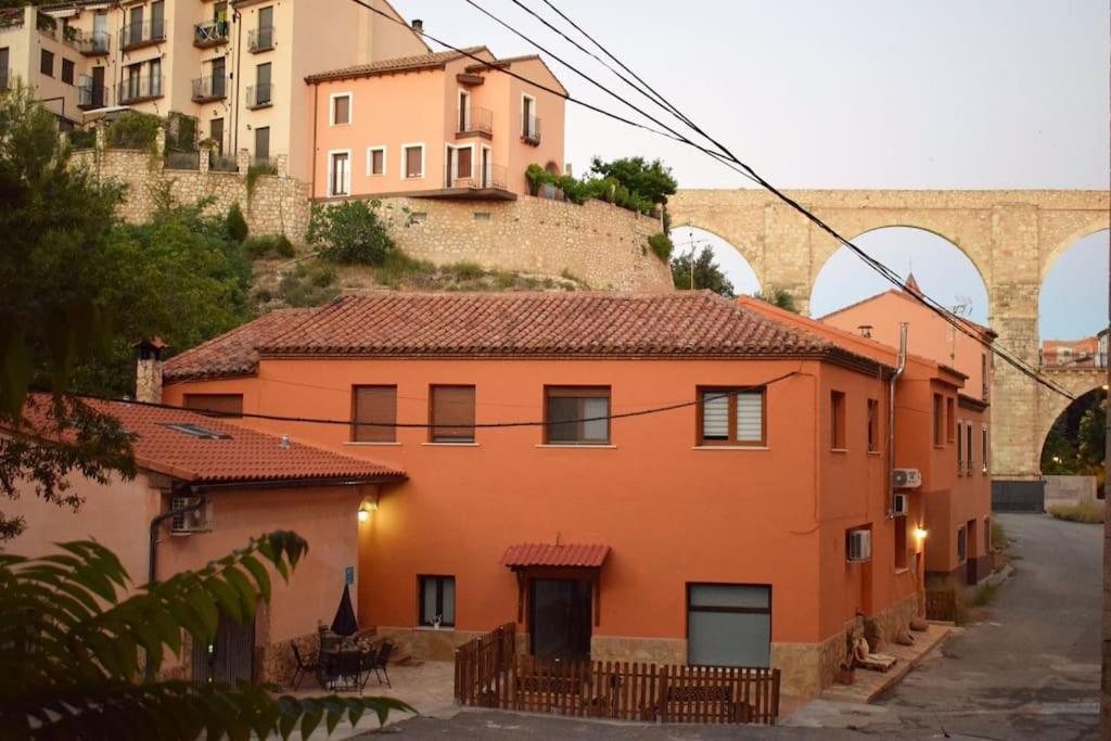 Apartamento El Vinilo. Aparcamiento exterior gratuito Teruel Exterior foto
